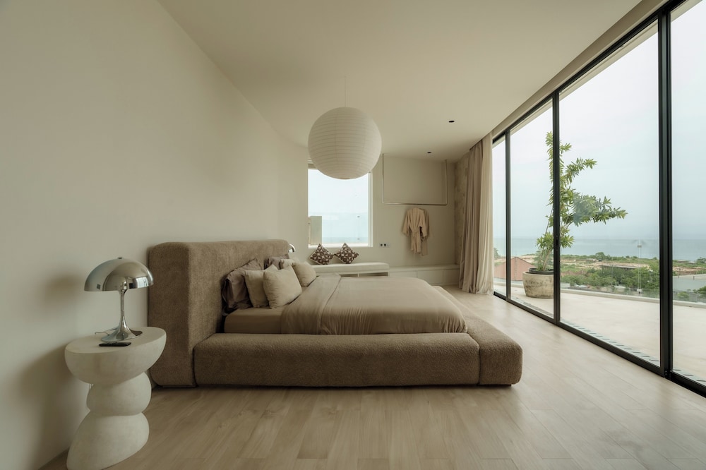 Lux Retreat 4BR Ocean Villa in Uluwatu