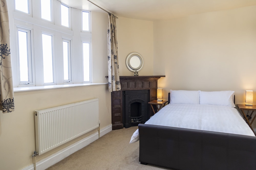 Luxury Apt No 1 - Two Bed Apartment view 3