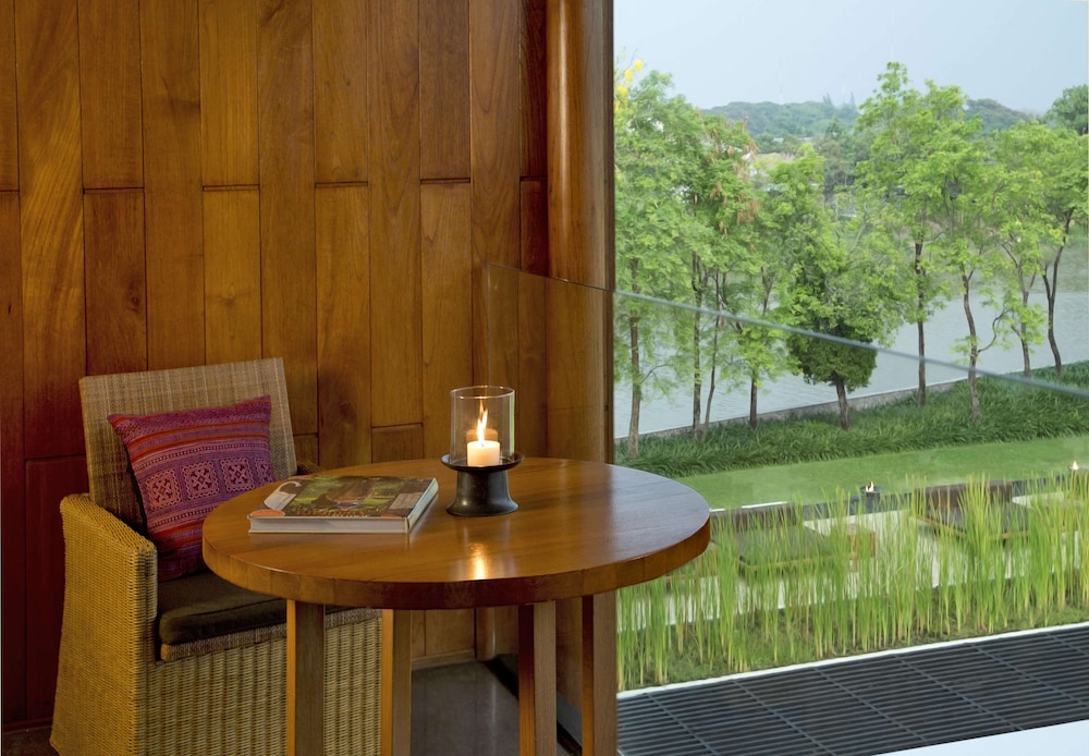 Anantara Chiang Mai Resort 12