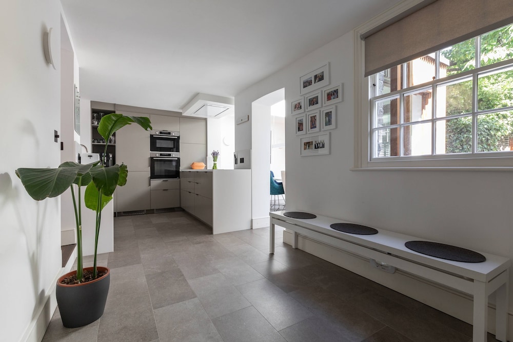 Whittlesey Street II by Onefinestay
