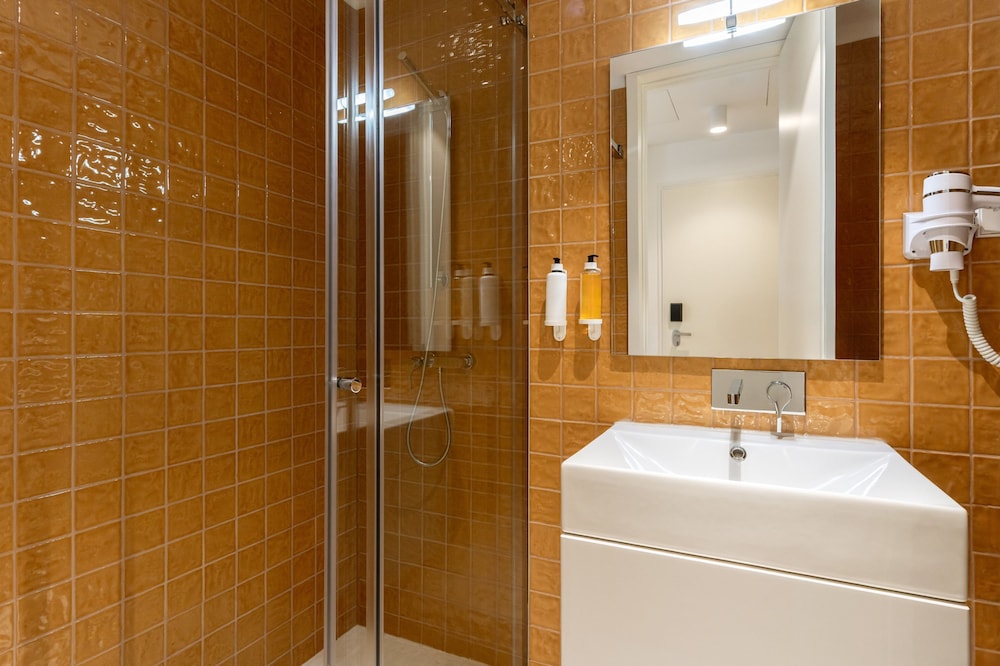 Feel Porto Cl Rigos Charm Flat 1 2