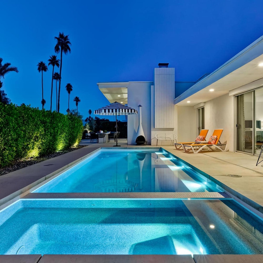 Indian Canyon Oasis in Palm Springs