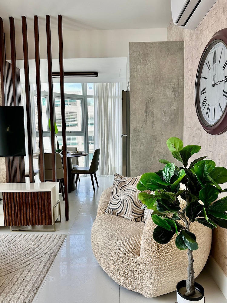 Shalom Residences By YellowKey