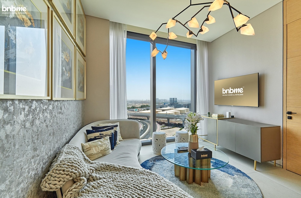 Private Beach in a Bnbme Designer Apartment