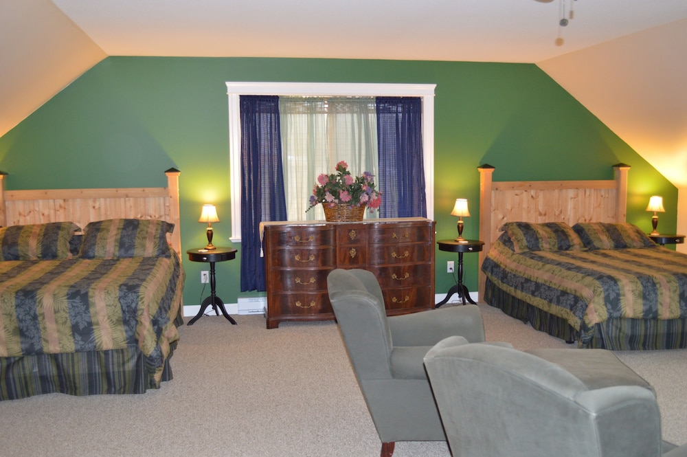 Two Eagles Lodge