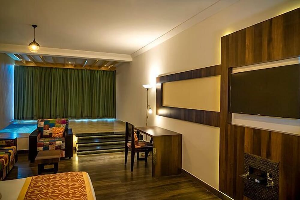 Via Lakhela Resort & Spa