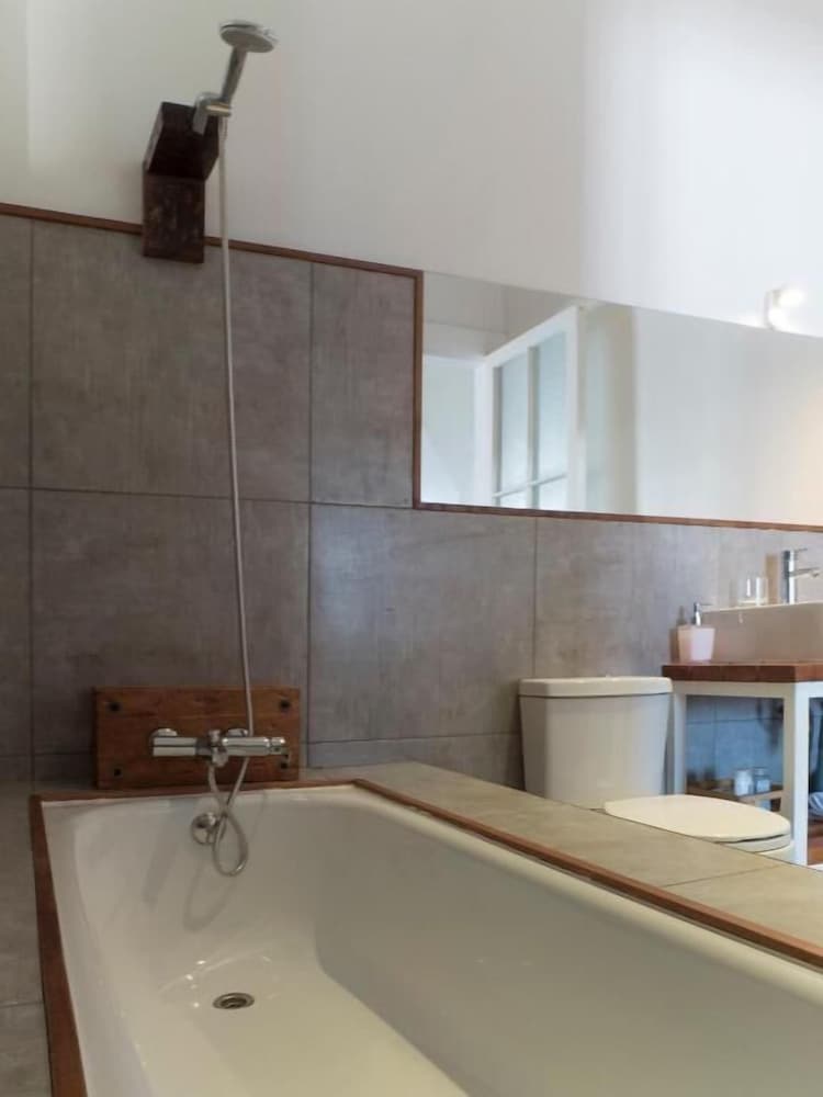 Valparaiso Vacations - El Navegante BnB - Property Image 11