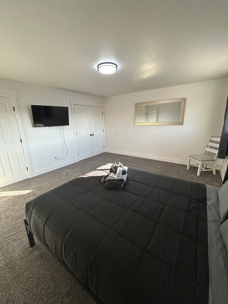 CB&M Downtown Suites