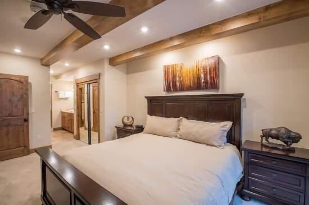 Vail Ski Resort - Villa Cortina Condos