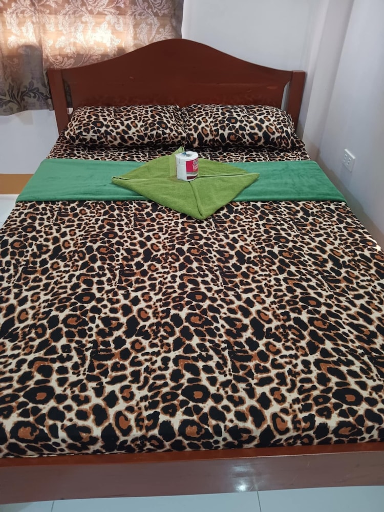 Room-aremen Transient, the no Hassle and