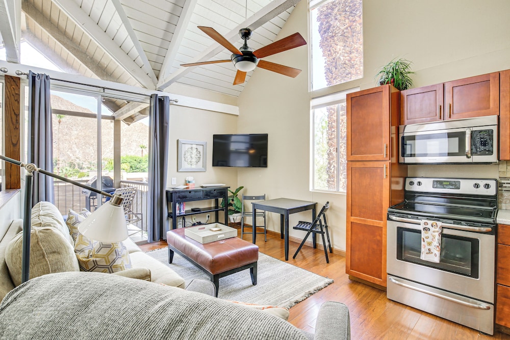 Balcony & Views: Pet-friendly Indian Wells Unit