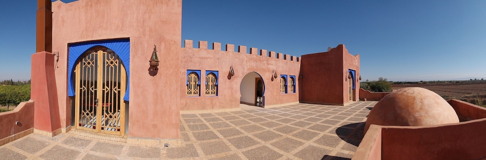 Riad Beloiseau
