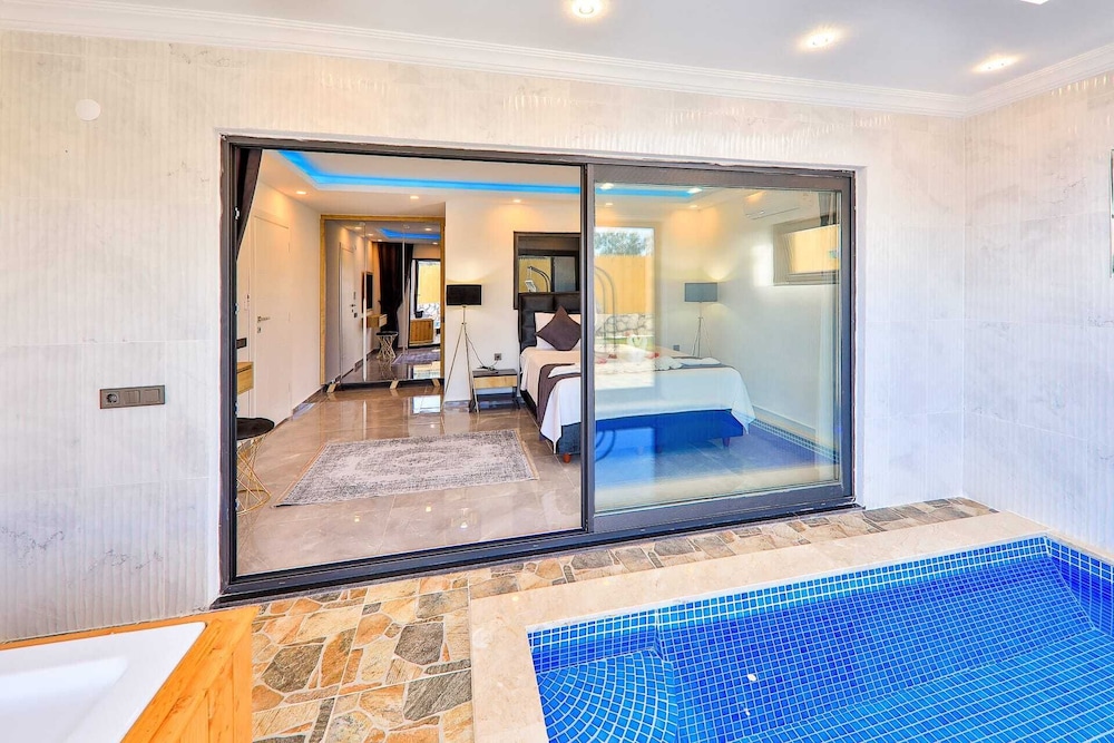Exclusive Sheltered Villas