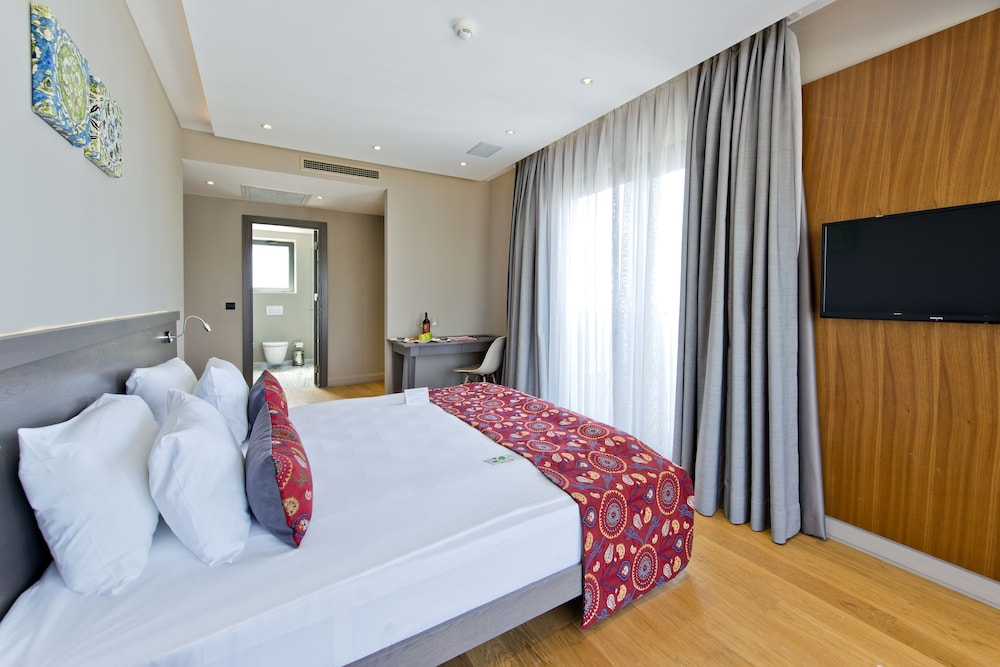 Ramada Resort by Wyndham Bodrum - Image 10