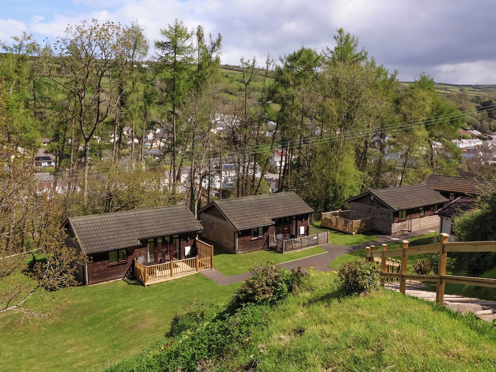 Chalet Log Cabin L6