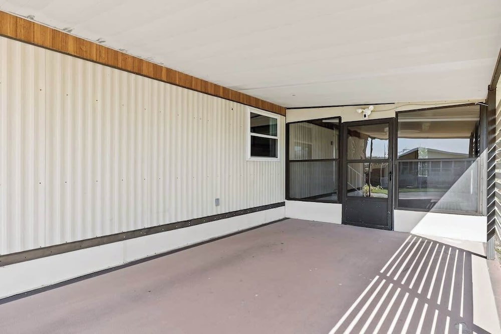 3 Bedroom, Comfy Home Dade City, Gated Community