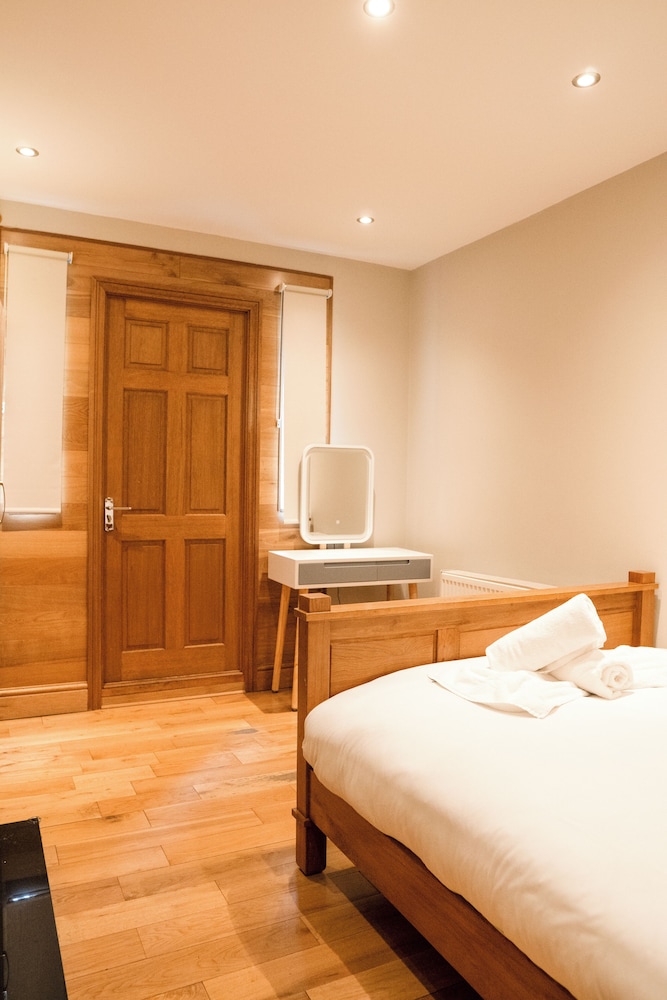 Imperial Earls Court Apartments