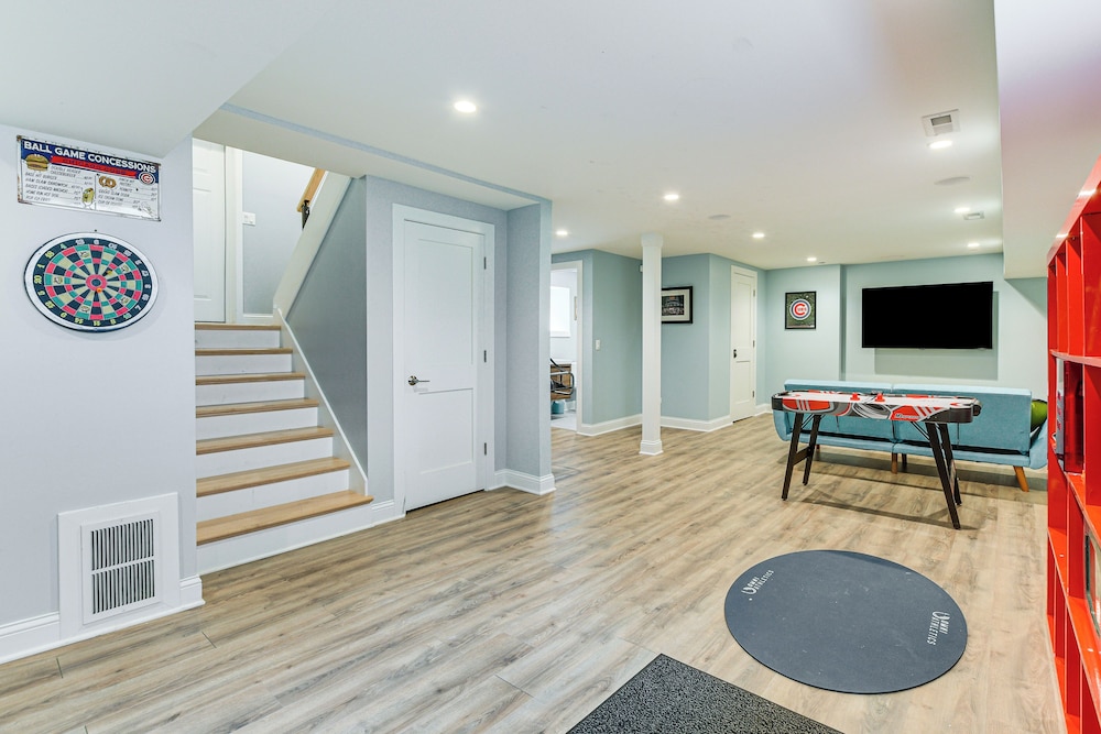 Game Room, Deck & Yard: Chicago Home
