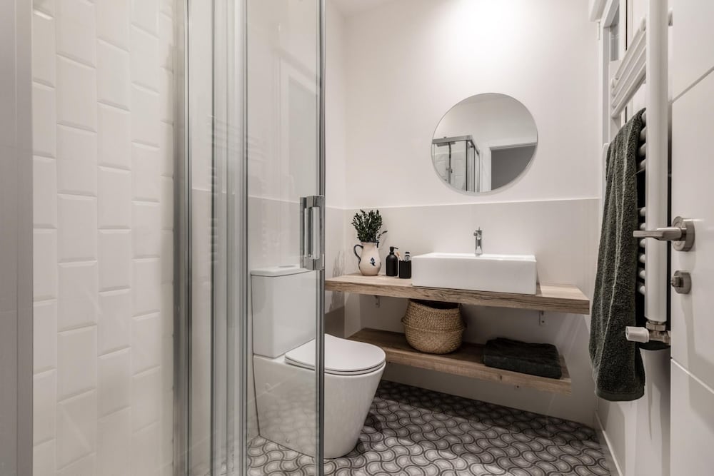 Baza - 3 Bedrooms and Office in Trafalgar