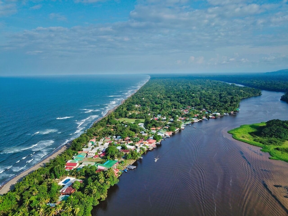 Valverde Glamping & Ecolodge