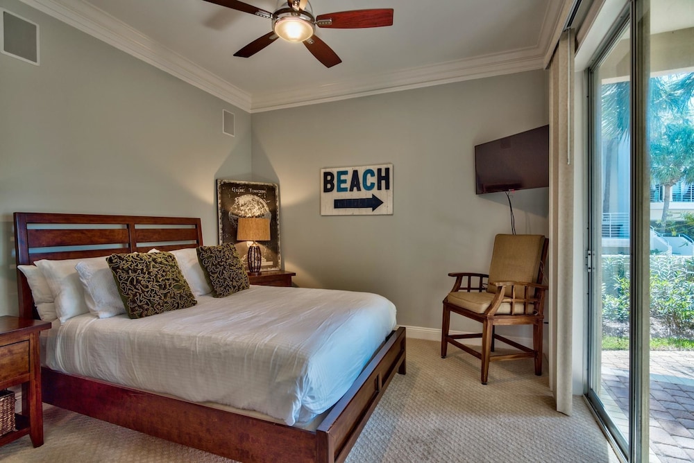 Shore to Please 4 Bedroom Holiday Home by Five Star Properties