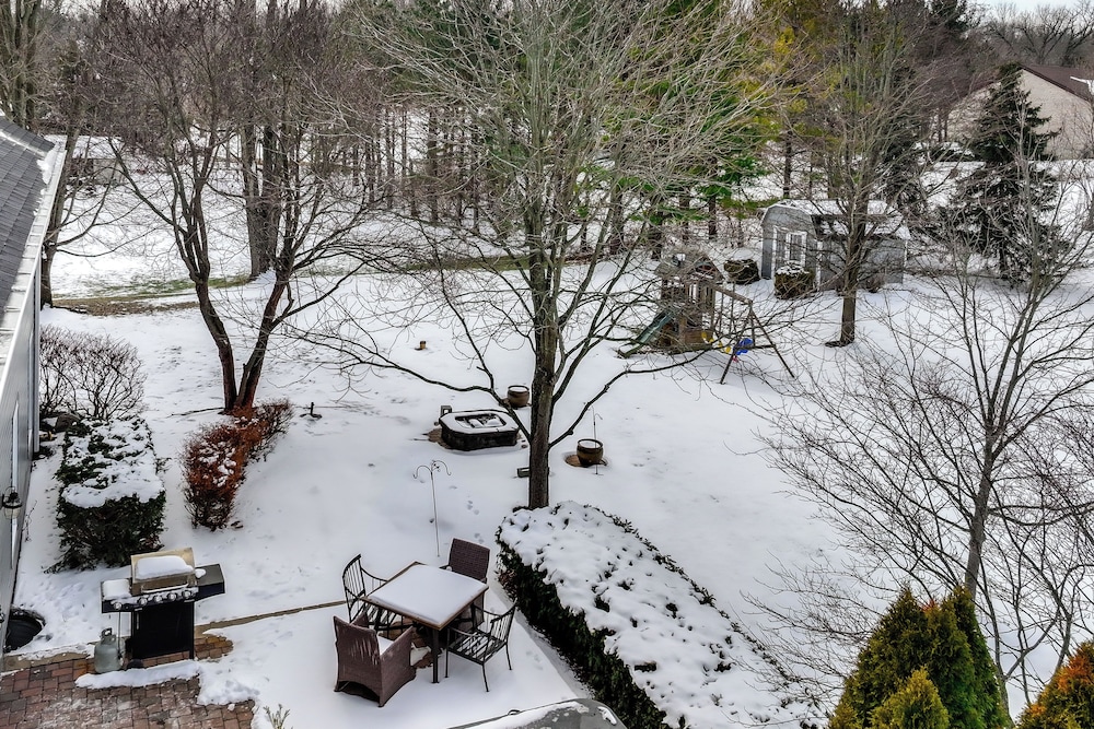 Family Retreat in Beavercreek Area w/ Large Yard!