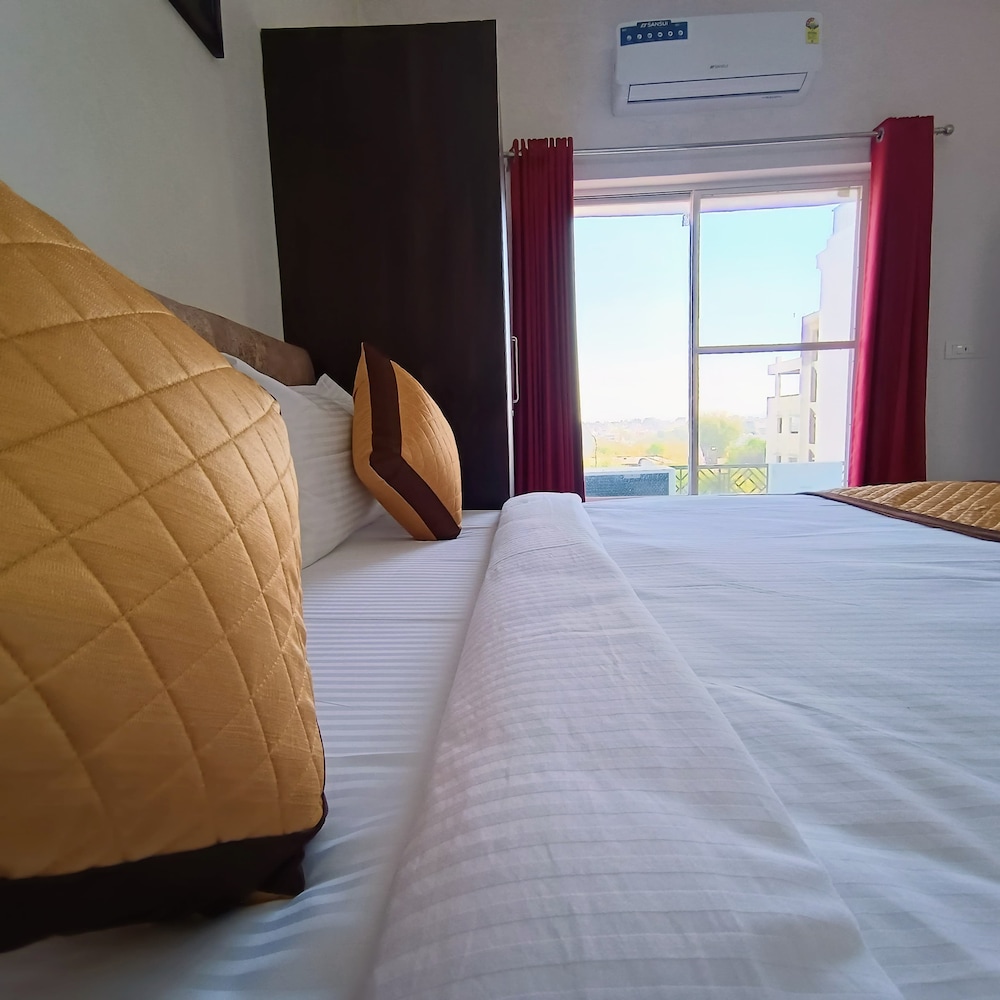 Hotel Arul's