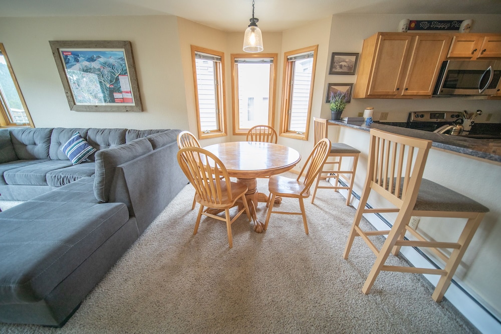 Summit County Vacations - Cinnamon Ridge B304 by SummitCove Vacation Lodging - Property Image 6