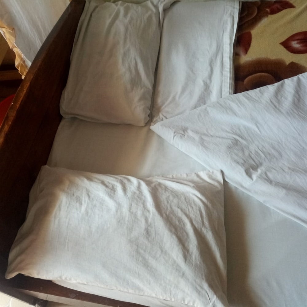 Kibiro Lodge view 3