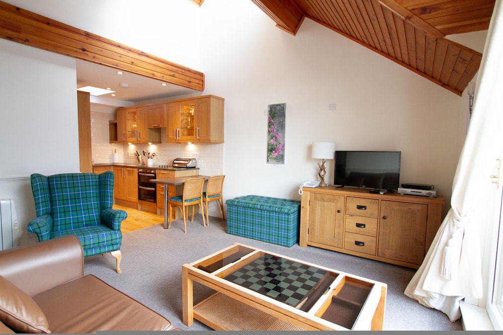 Loch Rannoch Highland Club Lochside Lodge 08