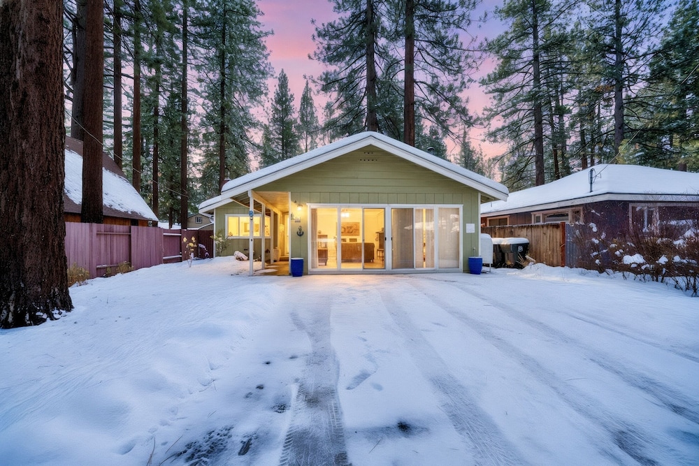 846 Stanford 3 Bedroom Home