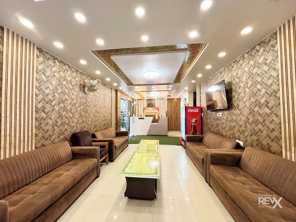 Hotel Diamond Palace