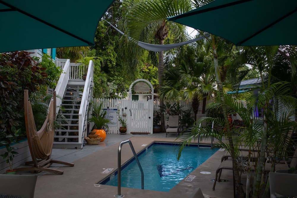 Andrews Inn & Garden Cottages