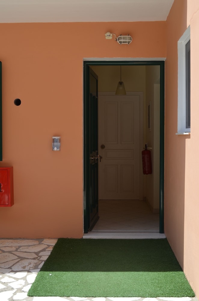 Photo 42