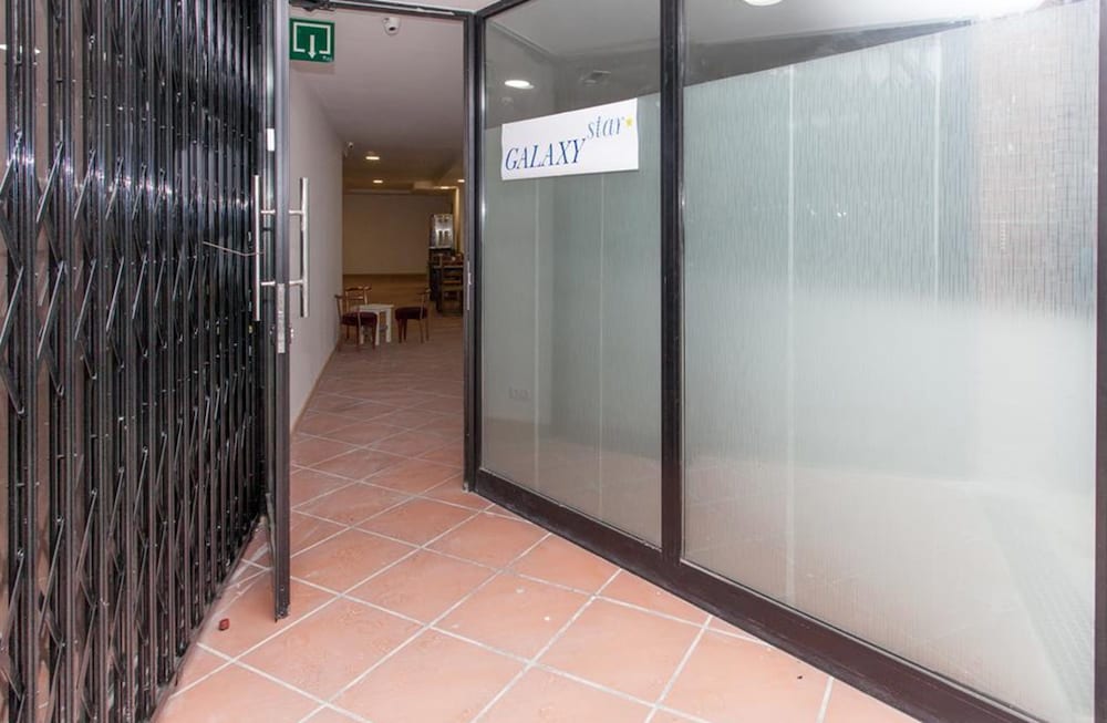 Galaxy Star Hostel Barcelona