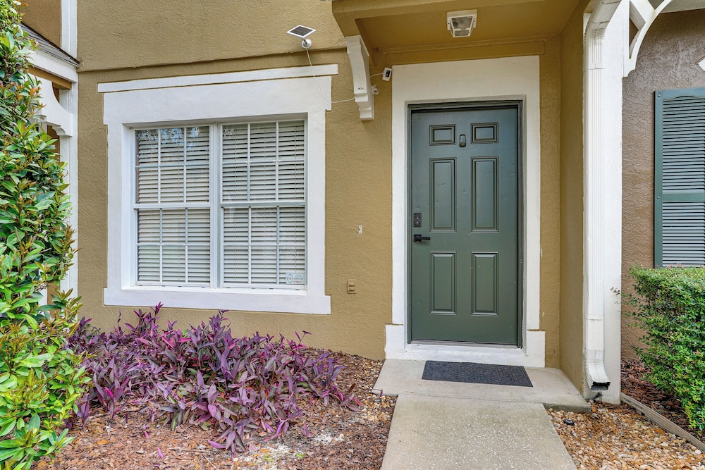 Shop, Golf & More: Family Retreat in Wesley Chapel