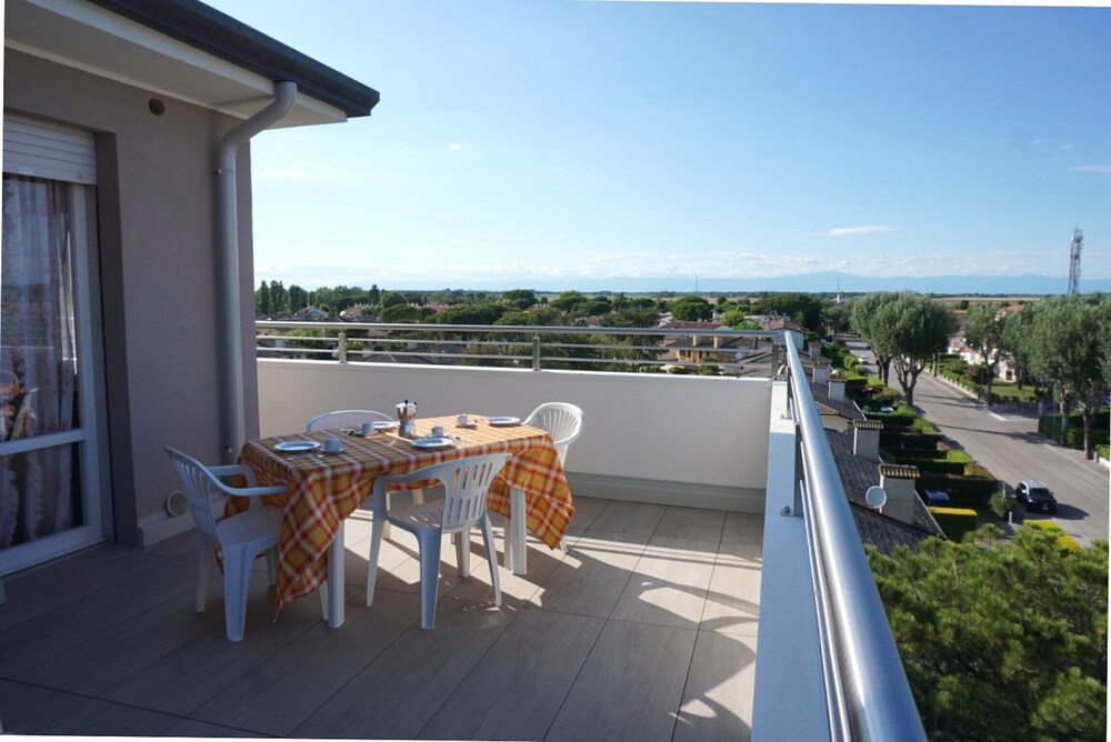 Great and Bright Apartment With Pool - Beahost view 5
