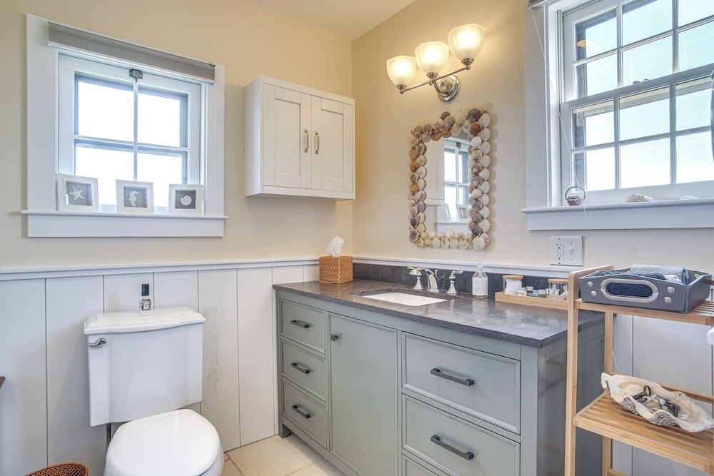 Stunning Ocean View! Beachfront Nantucket Retreat
