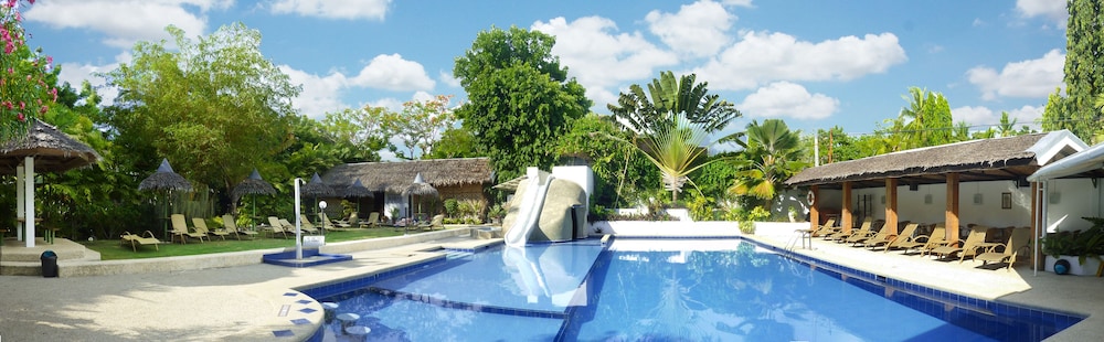 Marcosas Cottage Resort