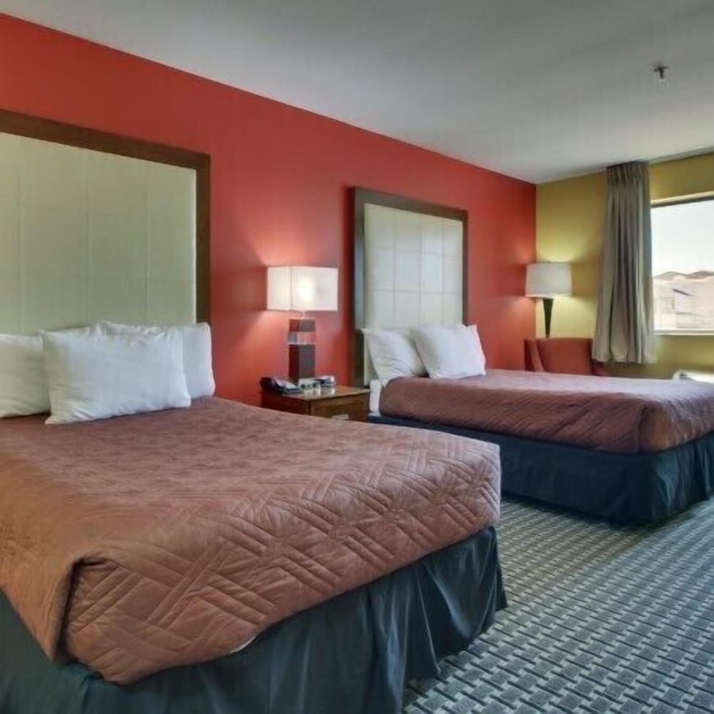 Heritage Grand Inn