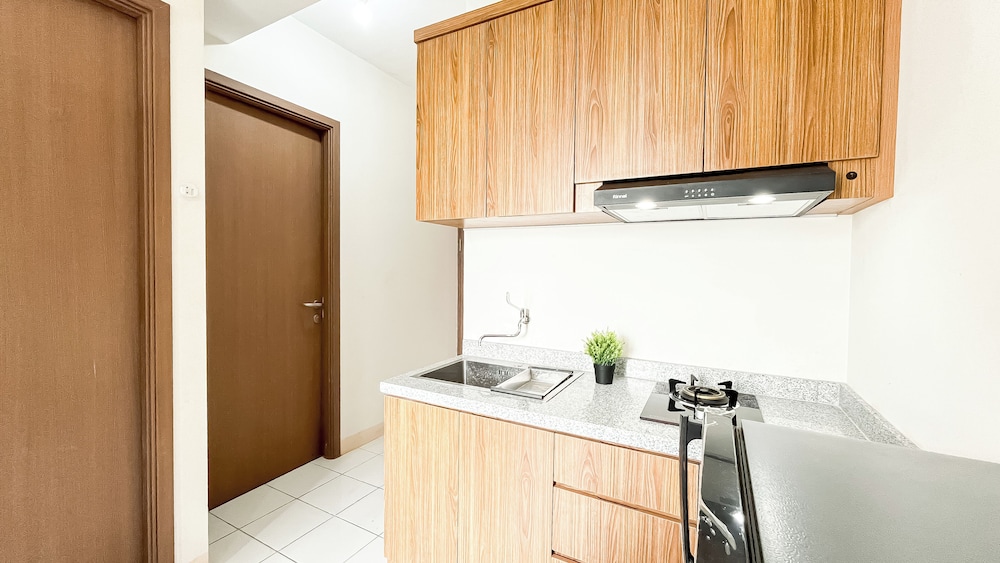 Minimalist Scandinavian Touch 2Br Apartment At Podomoro Golf View