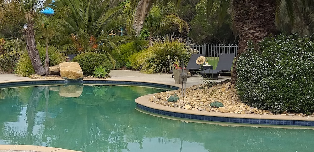 Island Cove Villas
