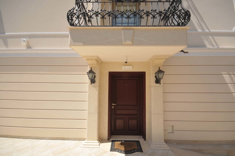St. George Apartments and Villa with pool