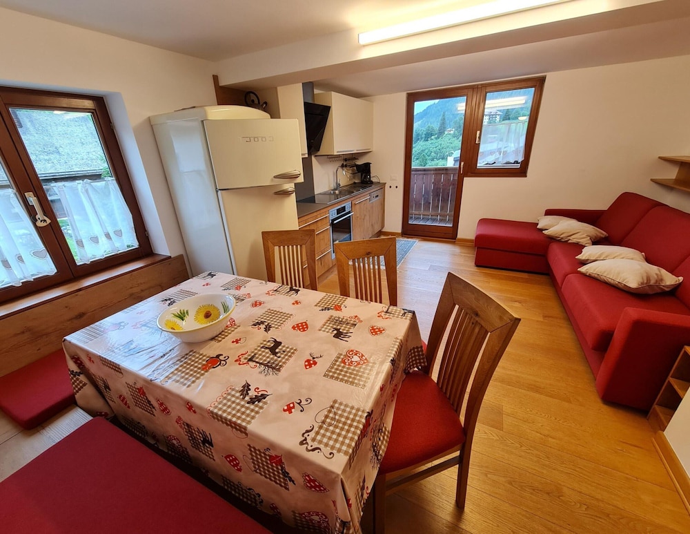 Cozy Apartment Near Murkarspitze