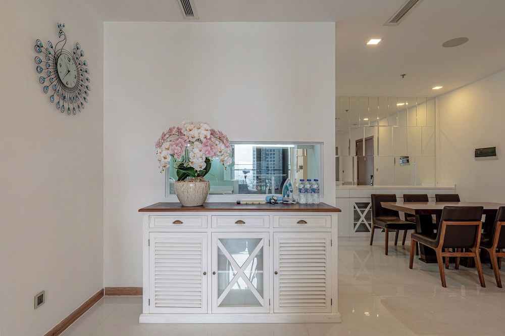 Urban Zen Saigon - Vinhomes Landmark 81