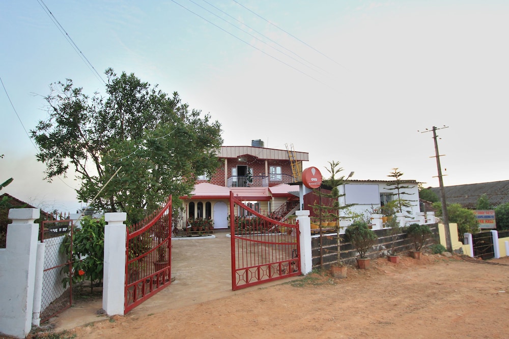 OYO 11425 Home Peaceful Stay Madikeri