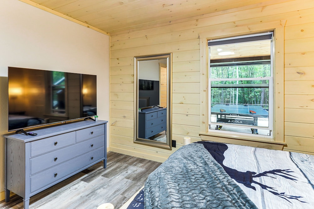 Blue Ridge Adventure Base: Grill, Play, Explore!