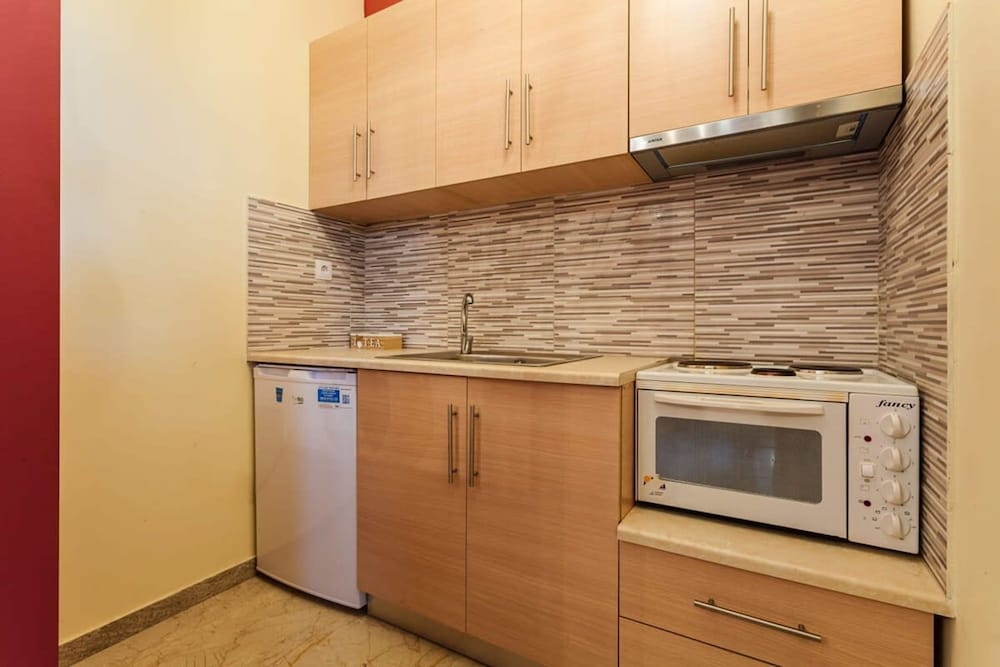Stylish Seaside Home - Fully Equipped big Terrace view 5