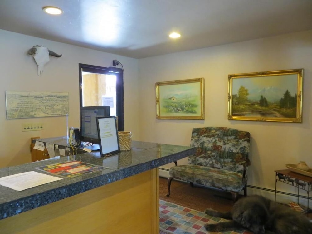 Adobe Inn