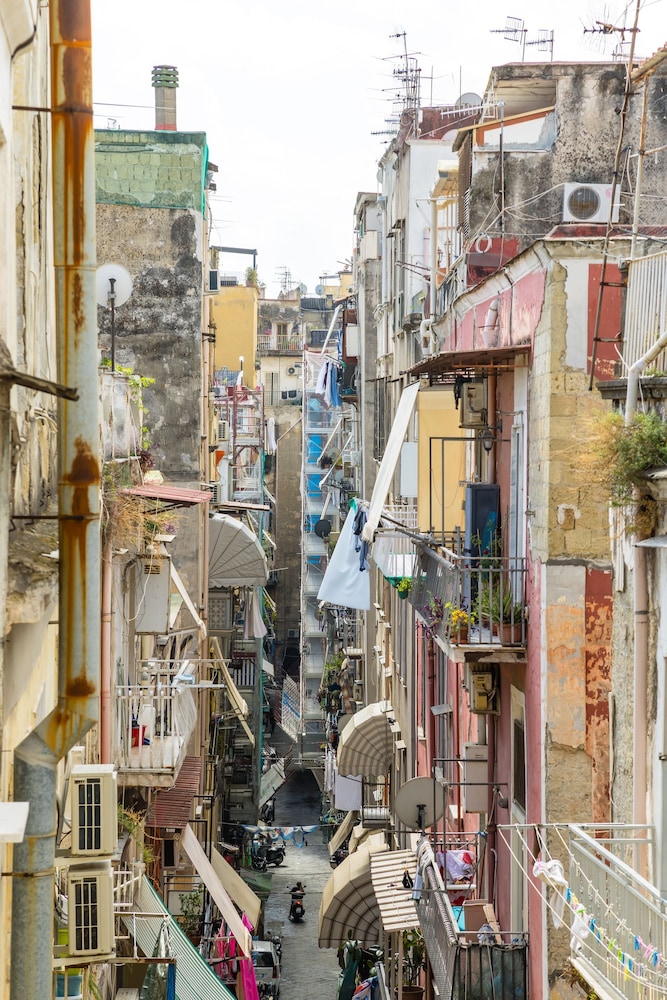 Murales Street on Spanish Quarter